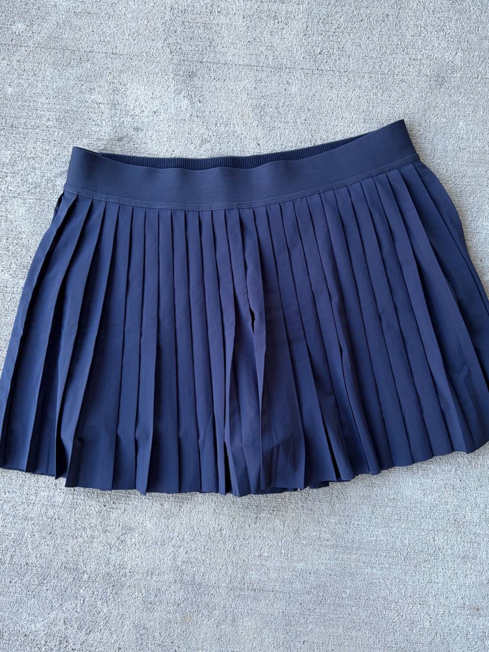 Athleta match point pleated skort navy skirt athletic bottoms NWOT